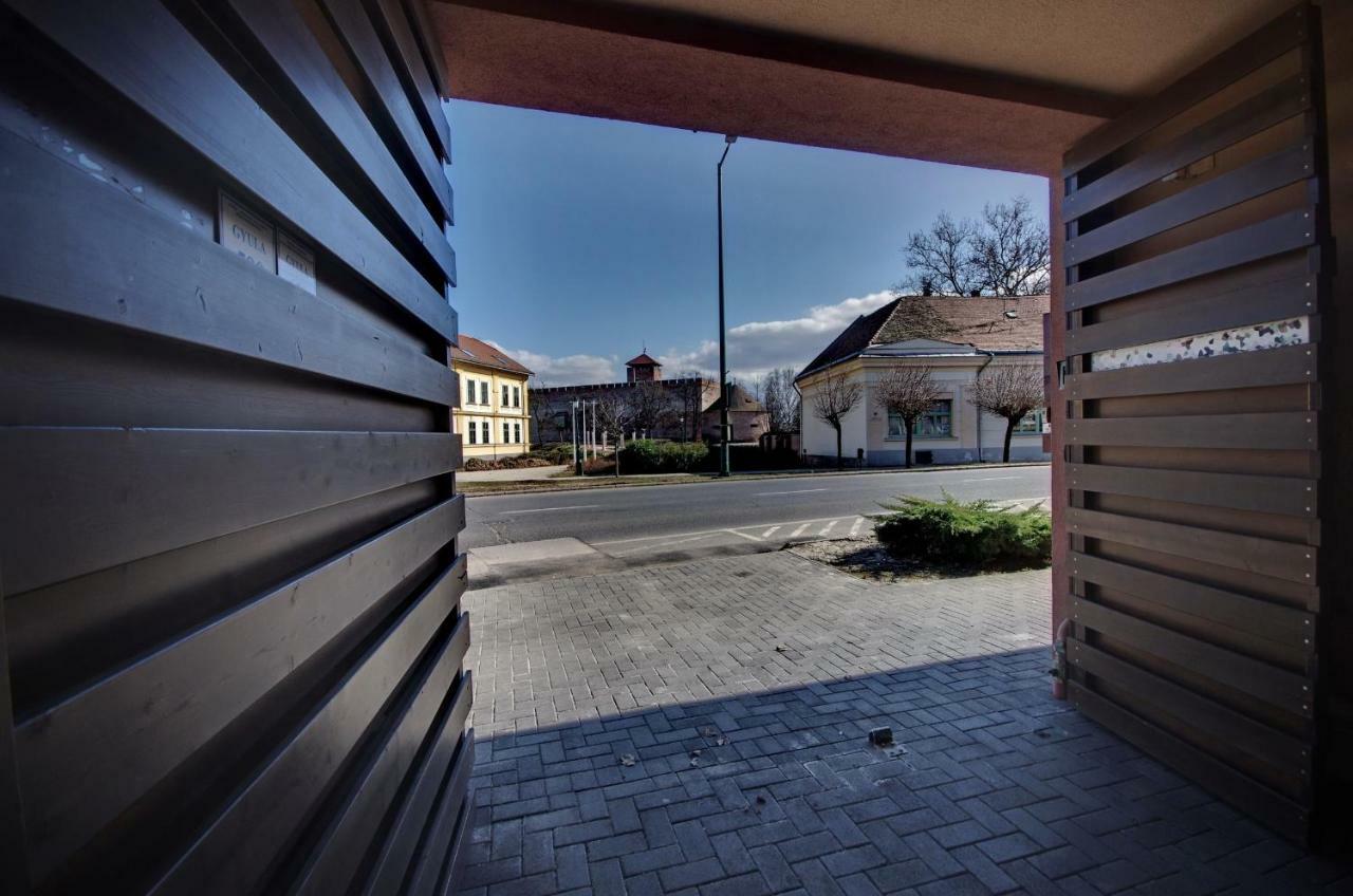 Royal Residence Apartments Gyula Esterno foto