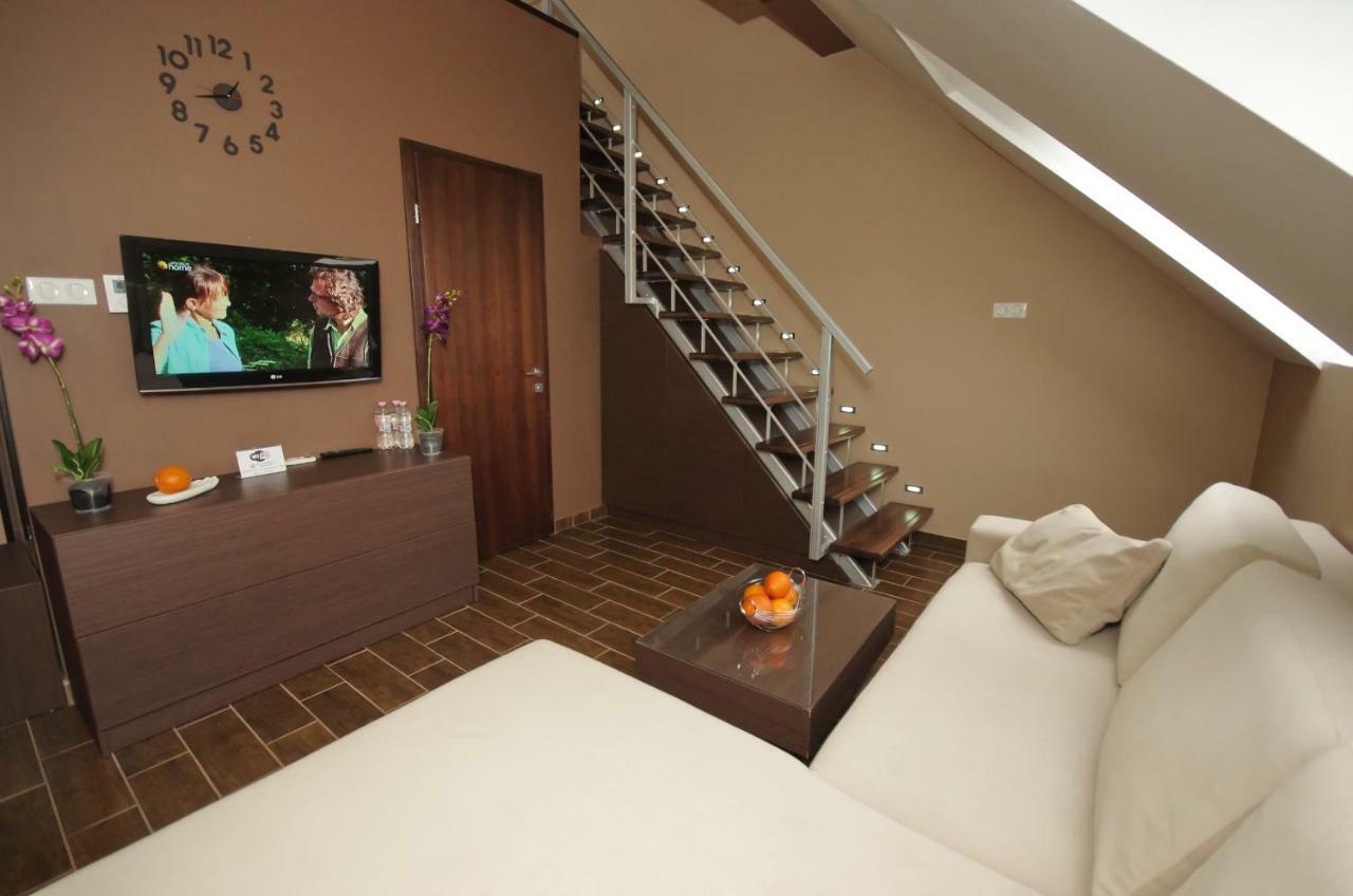Royal Residence Apartments Gyula Esterno foto