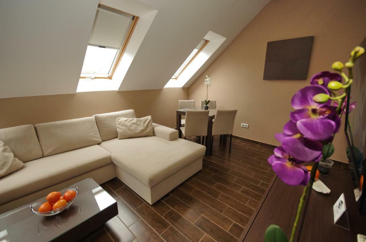 Royal Residence Apartments Gyula Esterno foto
